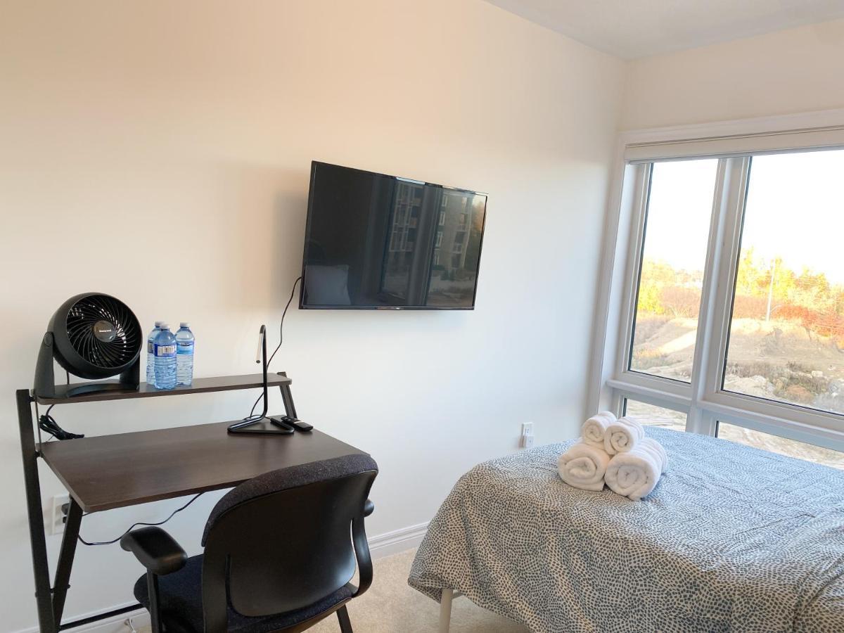 Elegant Rooms In Shared Townhouse Next To Beach Whitby Esterno foto
